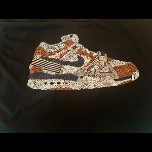 Women’s Nike cropped shirt